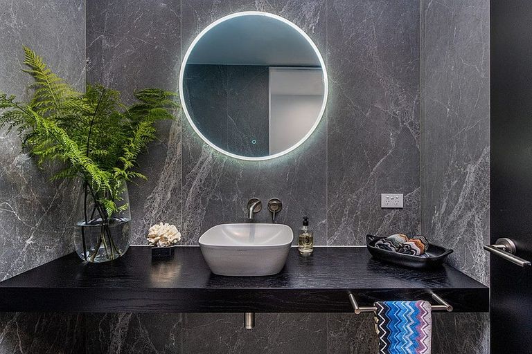 Photo of property in 314c Hurstmere Road, Takapuna, Auckland, 0622