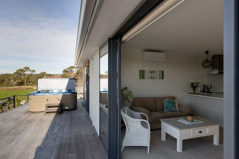 Photo of property in 39 Flounder Drive, Omokoroa, 3114