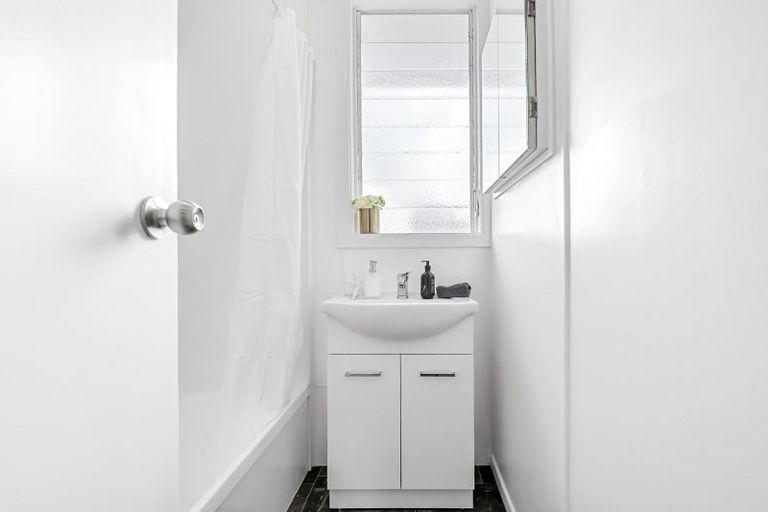 Photo of property in 12 Miro Street, Trentham, Upper Hutt, 5018