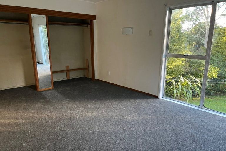 Photo of property in 27 Gladys Avenue, Glenfield, Auckland, 0629