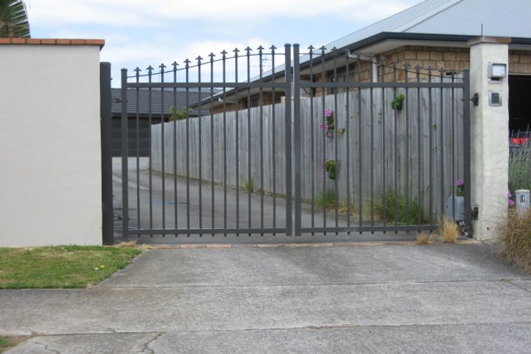 Photo of property in 4 Avonbrook Lane, Pukekohe, 2120