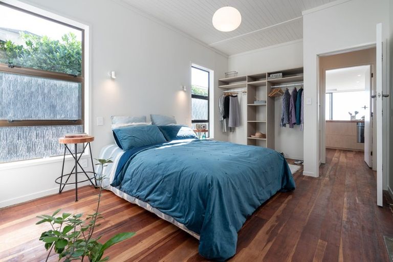 Photo of property in 4 The Parade, Paekakariki, 5034