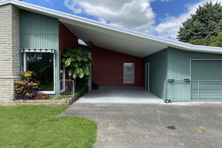 Photo of property in 1 Hinton Road, Taradale, Napier, 4112