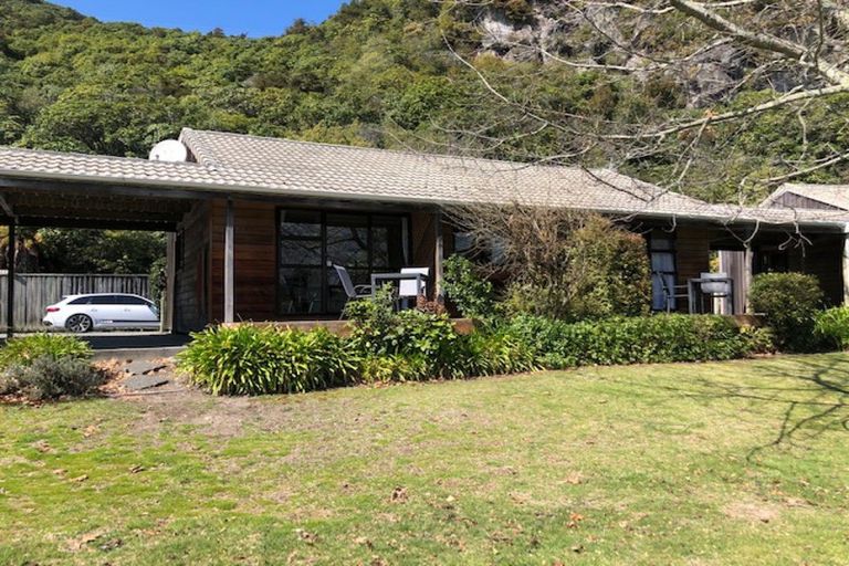 Photo of property in 6 Tangitu Street, Motuoapa, 3382