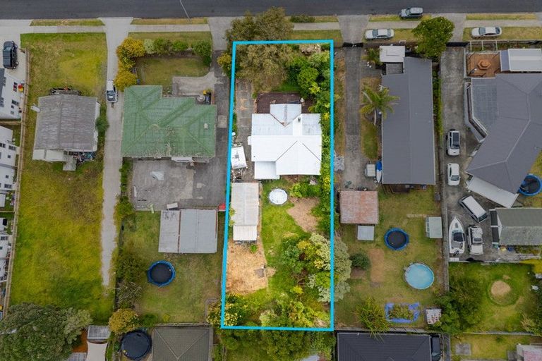 Photo of property in 30 Mcleod Road, Weymouth, Auckland, 2103