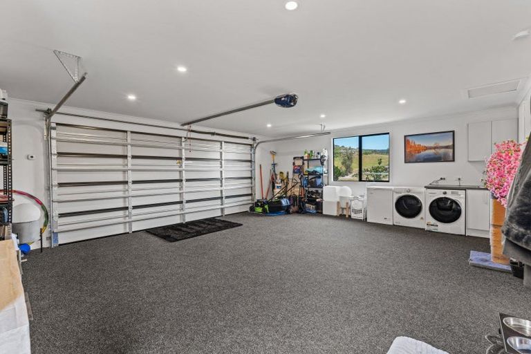 Photo of property in 17 Kingsgate Lane, Waihola, Milton, 9073