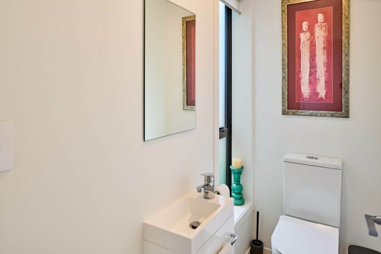 Photo of property in 10/564 High Street, Boulcott, Lower Hutt, 5010