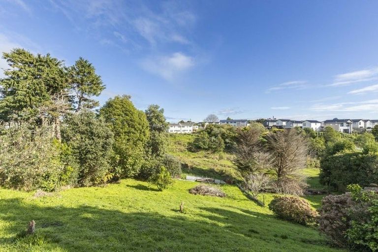 Photo of property in 106b Seaview Road, Westown, New Plymouth, 4310