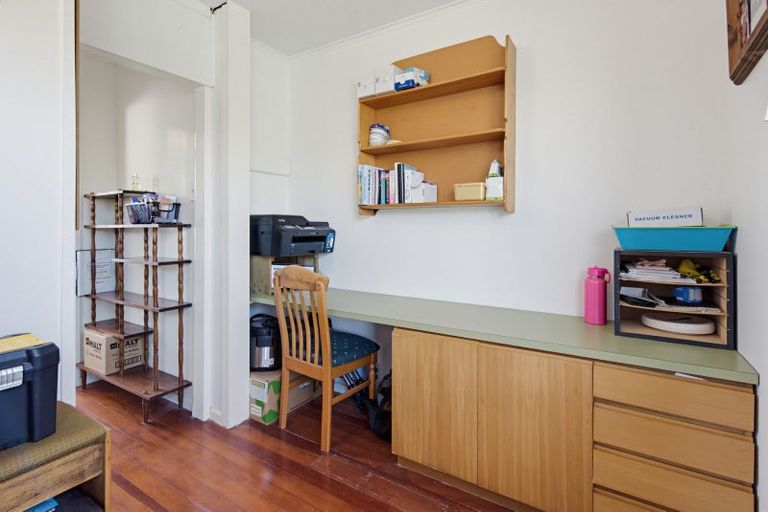 Photo of property in 3 Armagh Street, Levin, 5510