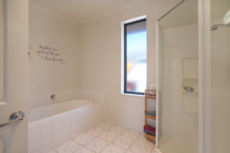 Photo of property in 11 Mcmahon Drive, Aidanfield, Christchurch, 8025