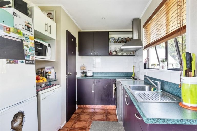 Photo of property in 56 Dominica Crescent, Grenada Village, Wellington, 6037