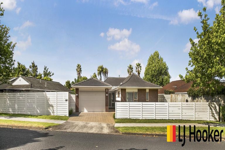 Photo of property in 6 Muirfield Street, Wattle Downs, Auckland, 2103