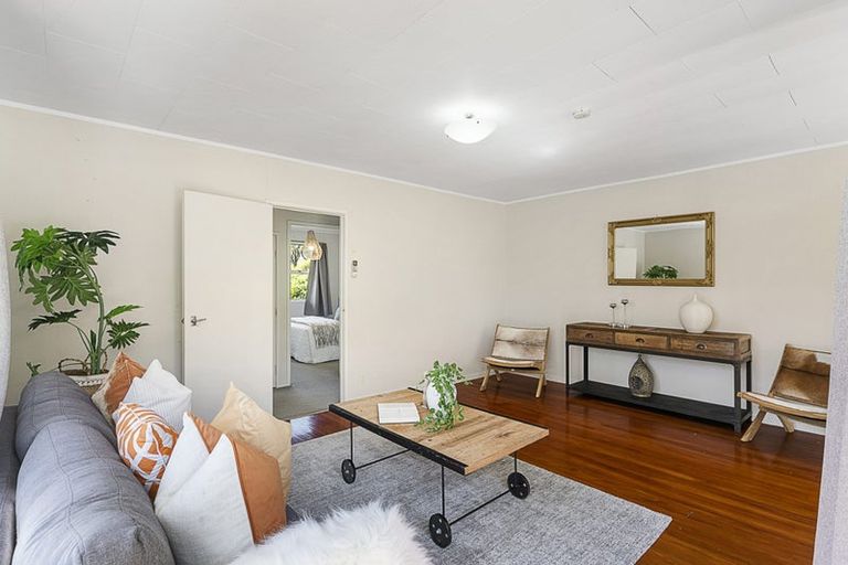 Photo of property in 1/114 Sycamore Drive, Sunnynook, Auckland, 0620