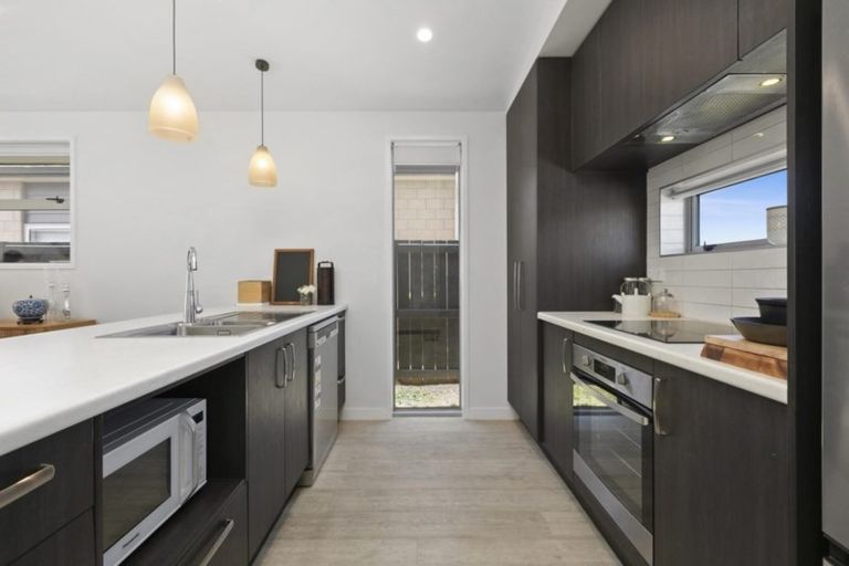 Photo of property in 30 Batty Street, Papamoa Beach, Papamoa, 3118