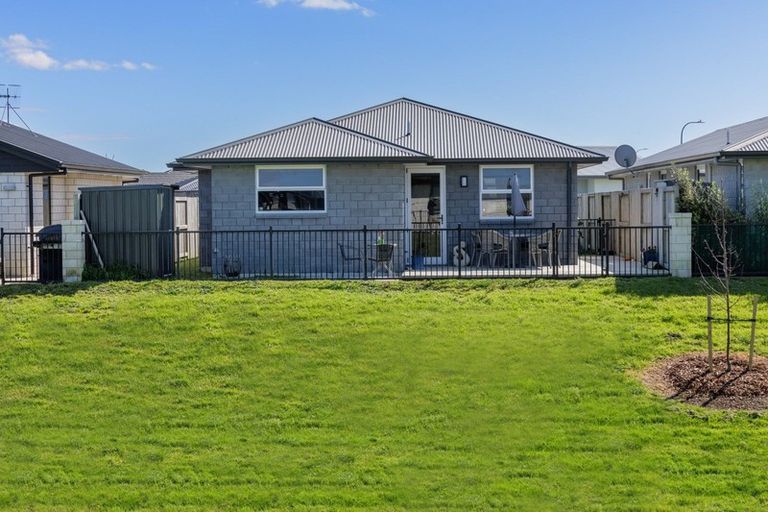 Photo of property in 79 Te Kio Crescent, Papamoa Beach, Papamoa, 3118