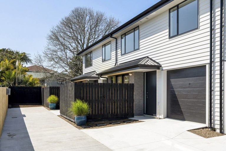 Photo of property in 66b Marendellas Drive, Bucklands Beach, Auckland, 2014