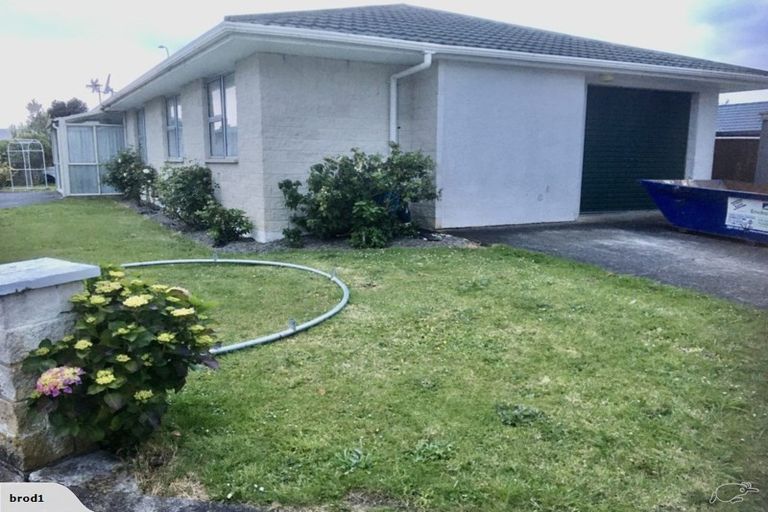 Photo of property in 2 Hill Court, Awapuni, Palmerston North, 4412