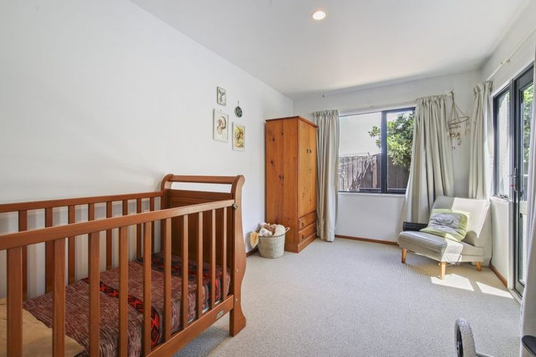 Photo of property in 21 Marine Parade, North New Brighton, Christchurch, 8083