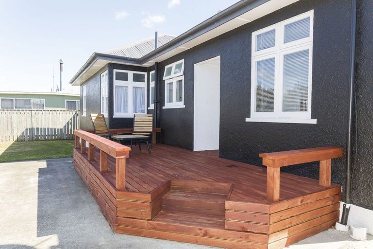 Photo of property in 22 Trafalgar Street, Dannevirke, 4930