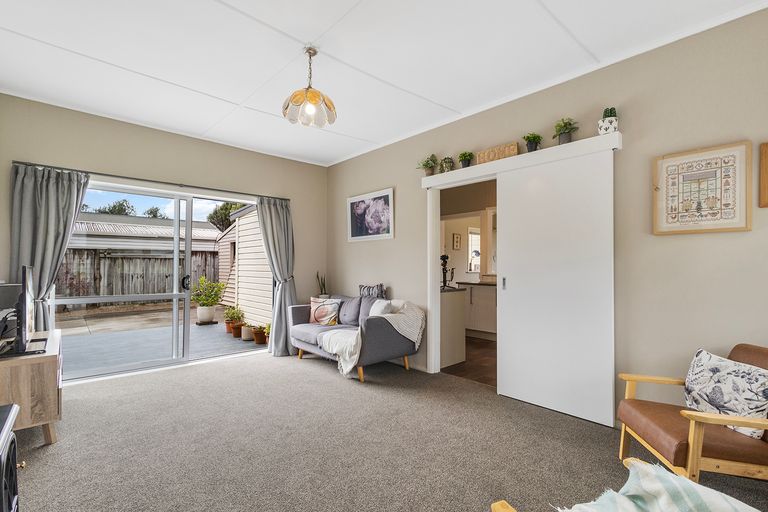 Photo of property in 20a Bracken Street, Leamington, Cambridge, 3432