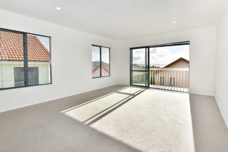 Photo of property in 8 Alverna View, Gulf Harbour, Whangaparaoa, 0930