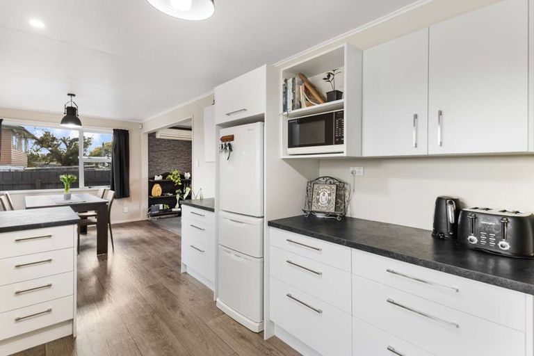 Photo of property in 4 Aspiring Avenue, Milson, Palmerston North, 4414