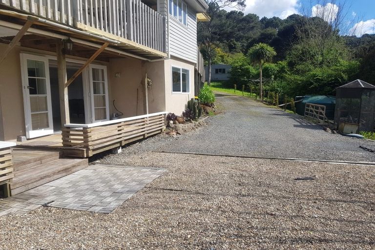 Photo of property in 18 Crows Road, Swanson, Auckland, 0614