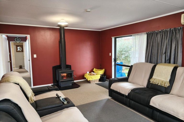 Photo of property in 13 Douglas Street, Levin, 5510
