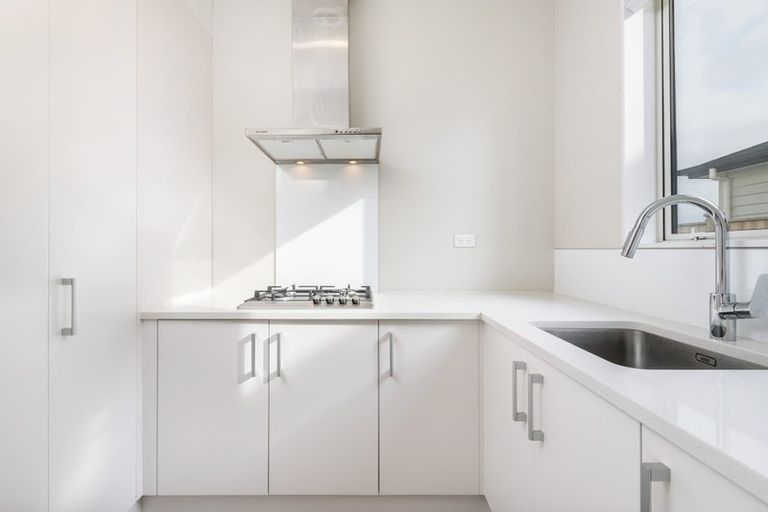 Photo of property in 24 Mackay Drive, Greenhithe, Auckland, 0632