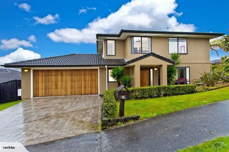 Photo of property in 32 Chadlington Avenue, Henderson, Auckland, 0612