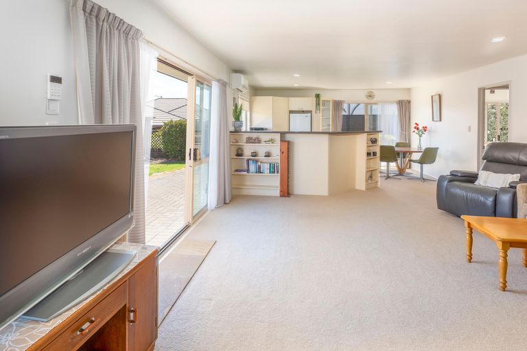 Photo of property in 18 Cooper Street, Pukekohe, 2120