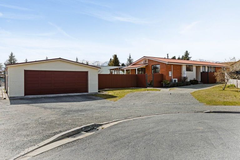Photo of property in 17 Benmore Place, Omarama, 9412