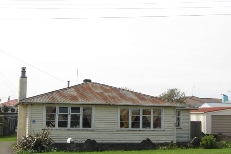 Photo of property in 76 Strange Street, Waitara, 4320
