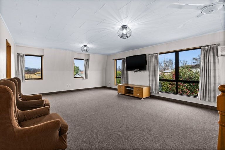 Photo of property in 1212 Louie Street, Parkvale, Hastings, 4122