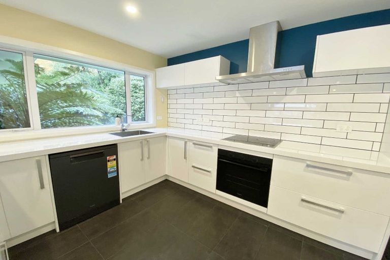 Photo of property in 70 Bowenvale Avenue, Cashmere, Christchurch, 8022