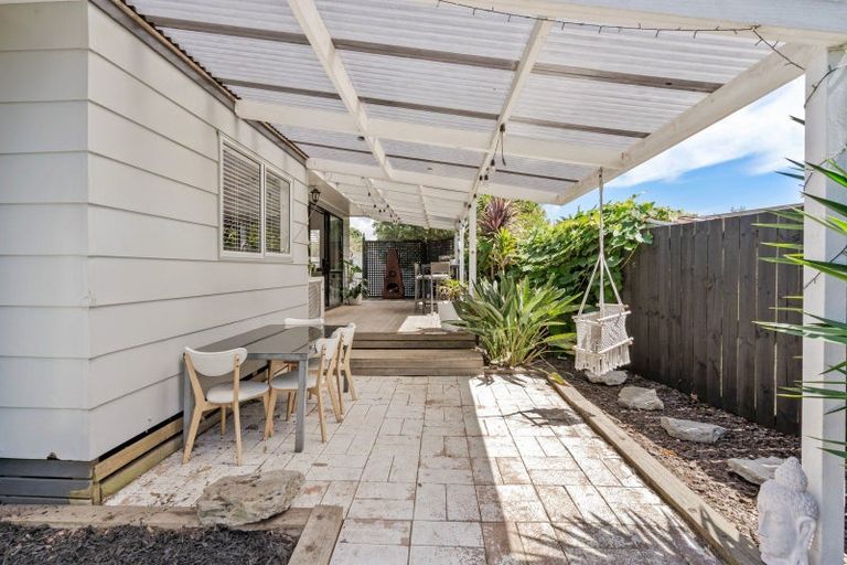 Photo of property in 16 Moki Place, Ruakaka, 0116