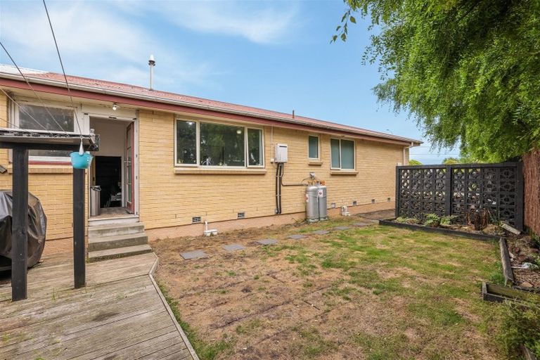 Photo of property in 570b Pages Road, Bexley, Christchurch, 8061