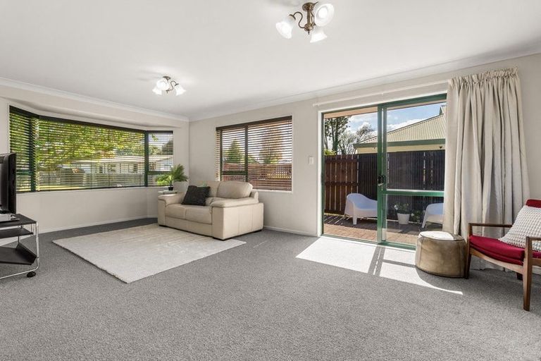 Photo of property in 4 Morton Place, Leamington, Cambridge, 3432