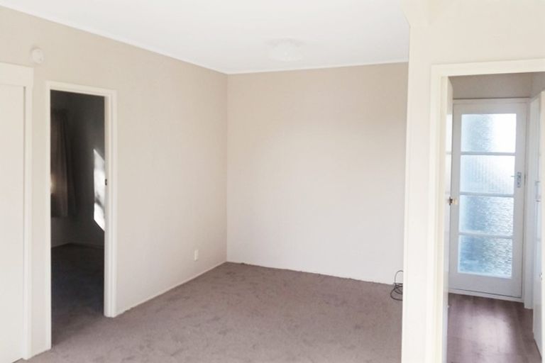 Photo of property in 8/16 Rutland Road, Stanley Point, Auckland, 0624