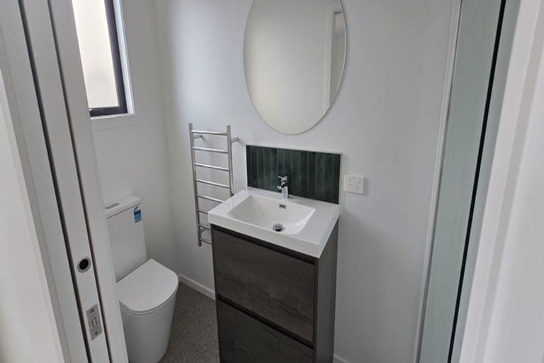 Photo of property in 30c Russell Road, Manurewa, Auckland, 2102