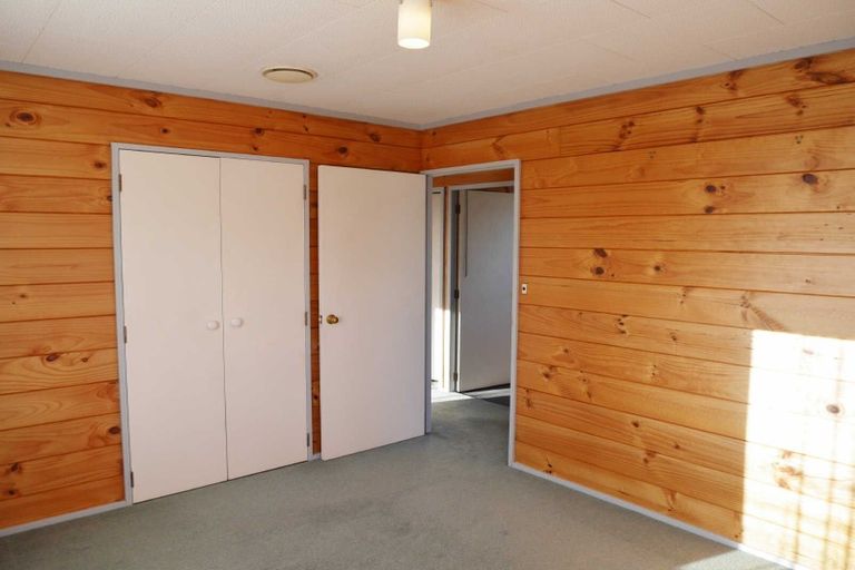 Photo of property in 2/25 Inwoods Road, Parklands, Christchurch, 8083