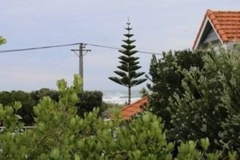 Photo of property in 4/5 Stoke Street, Sumner, Christchurch, 8081