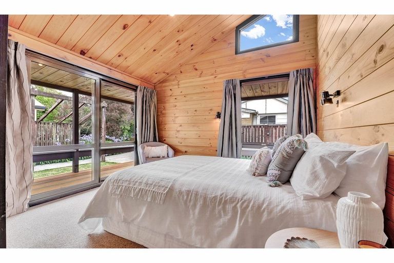 Photo of property in 2/238 Estuary Road, South New Brighton, Christchurch, 8062