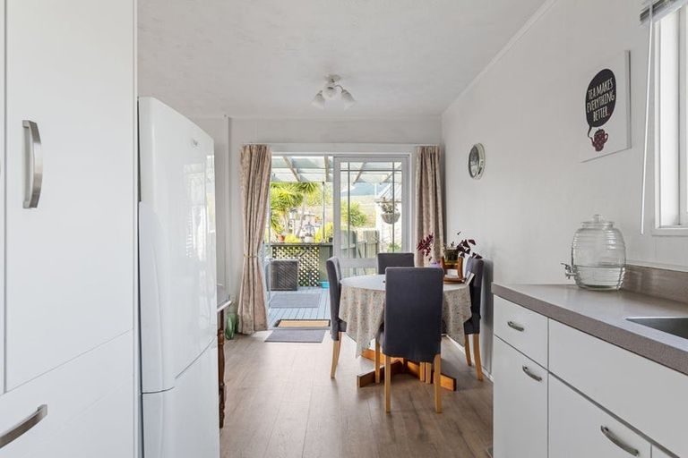 Photo of property in 2 Shelley Crescent, Stoke, Nelson, 7011