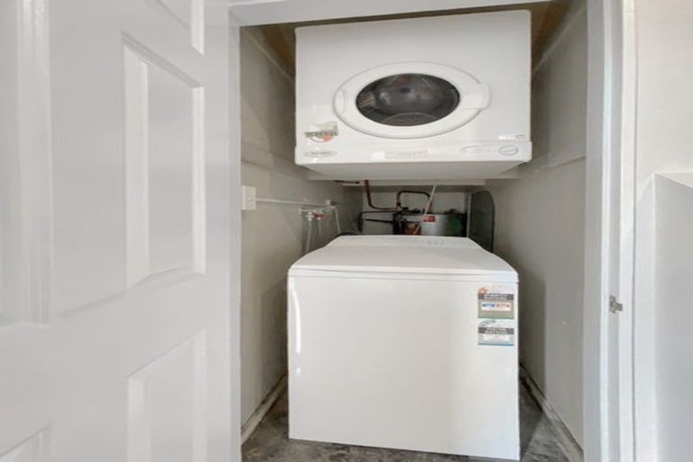 Photo of property in 5/25 Mana Street, Vogeltown, Wellington, 6021