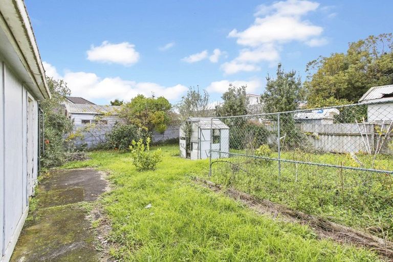 Photo of property in 21 Omana Road, Papatoetoe, Auckland, 2025