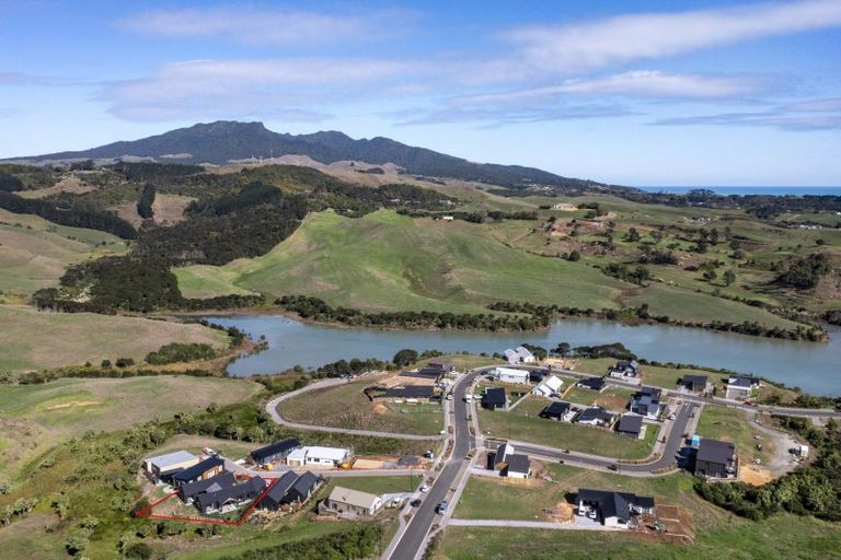 Photo of property in 3 Waipatukahu Lane, Raglan, 3225