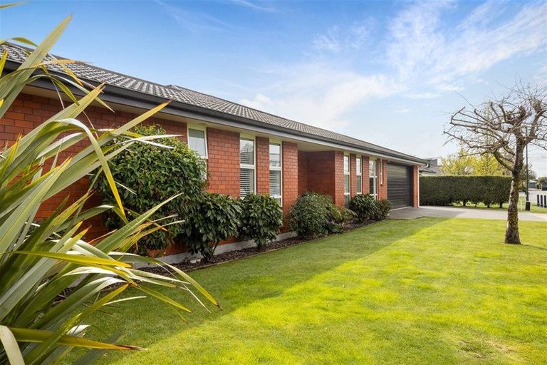 Photo of property in 2 Balmoral Mews, Springlands, Blenheim, 7201