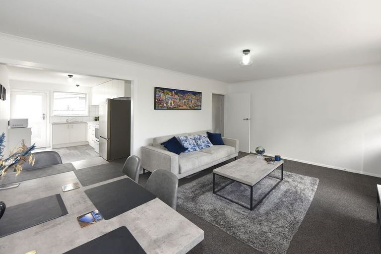 Photo of property in 2/8 Bowen Street, Upper Riccarton, Christchurch, 8041