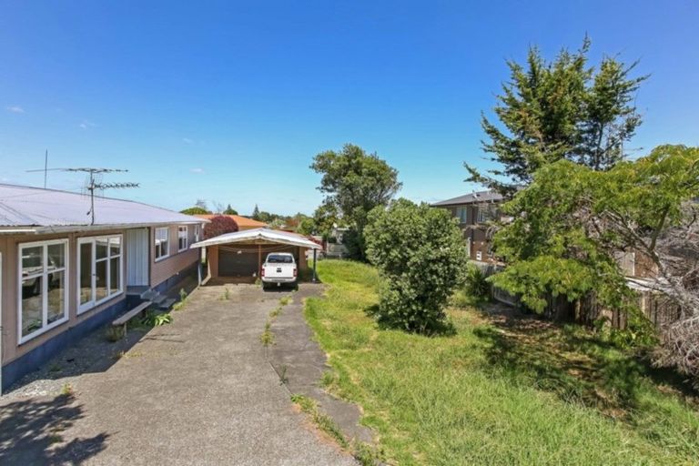 Photo of property in 30 President Avenue, Papakura, 2110